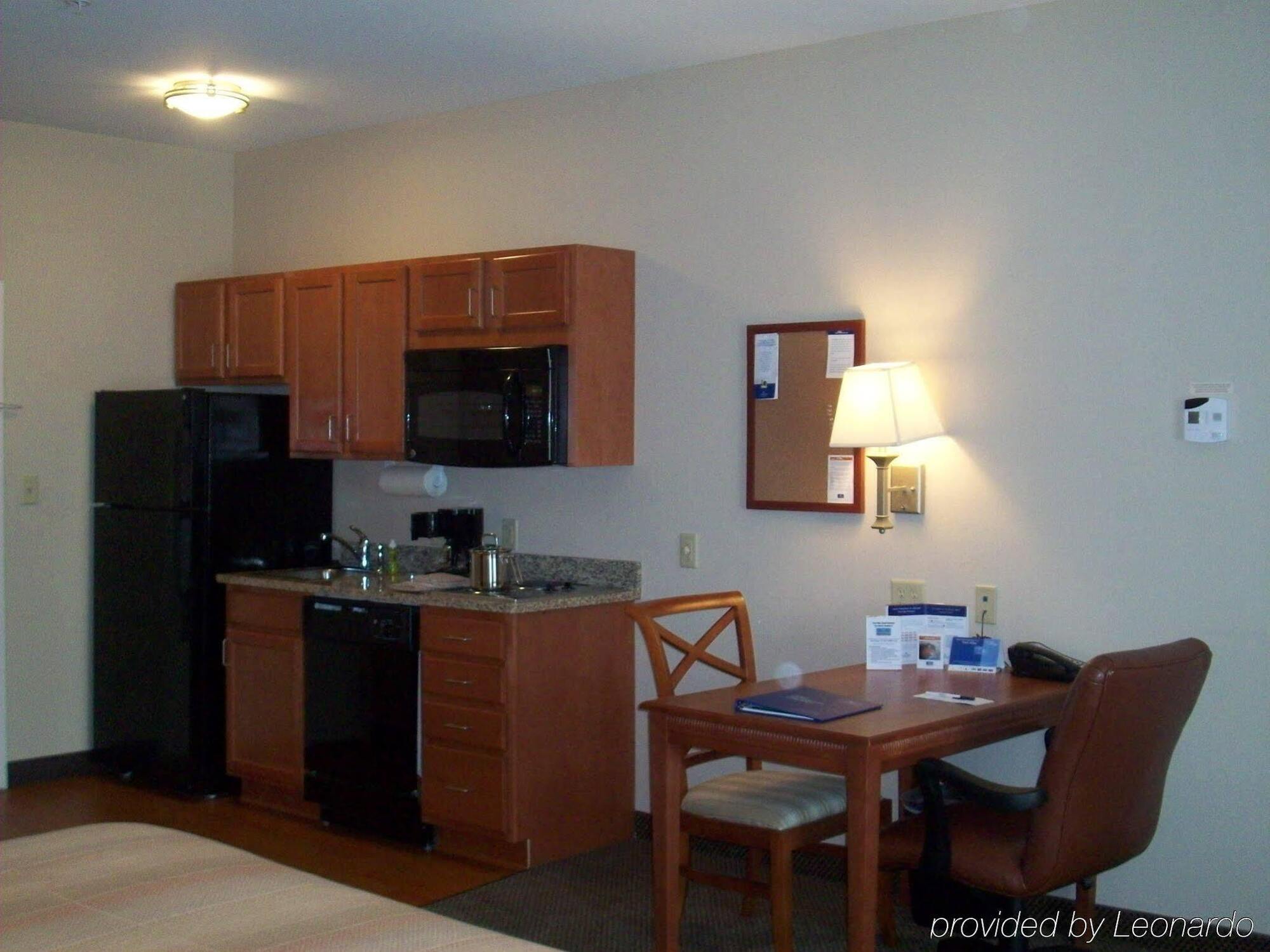 Candlewood Aberdeen-bel Air By Ihg 2* Riverside